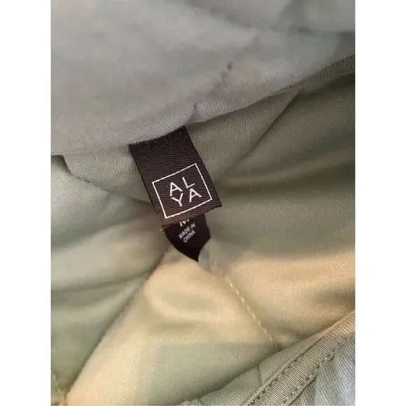 Alya Quilted Winter Coat Jacket Outdoors Ski Snowboard - Picture 10 of 15